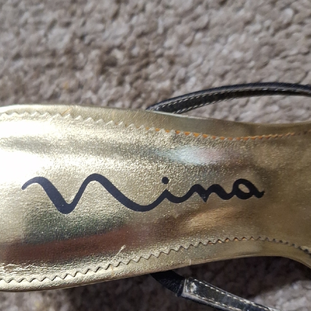 Nina Gold and Black Elegant Heels - Picture 3 of 4